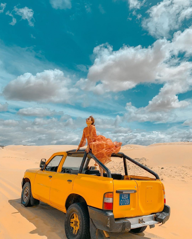 tour xe jeep: tham quan bãi đá ông địa – đồi cát trắng – suối tiên