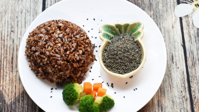 5 cách ăn gạo lứt giảm cân siêu hiệu quả - giảm ngay 1kg/1 tuần
