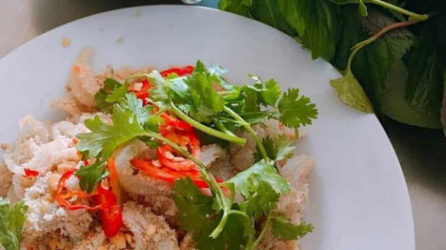 Vung Tau apricot fish salad – a famous specialty that makes visitors praise delicious