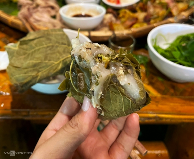 ant egg cake, specialties, tay people, tuyen quang, tuyen quang tourism, vietnamese cuisine, ant egg cake – late spring dish of the tay people