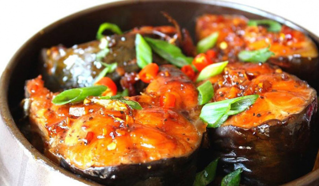 hướng dẫn cách nấu cá kho tộ cho gia đình, ăn với cơm nóng ngon xuất sắc