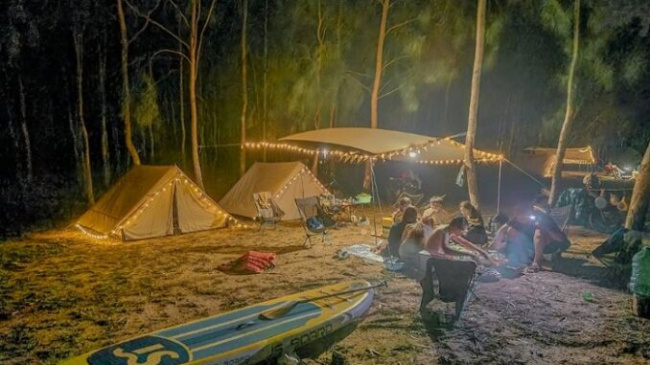 ba den mountain tay ninh, camping location, famous tay ninh tourist destination, picnic, experience night camping at dau tieng lake having fun