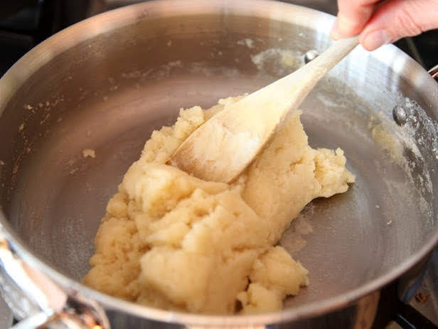 cách làm bánh su kem ngon tại nhà đơn giản nhất bằng nồi cơm điện