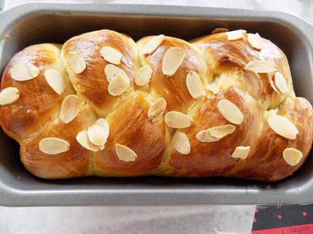 cách làm bánh mì hoa cúc mềm thơm, vừa ngon vừa dễ