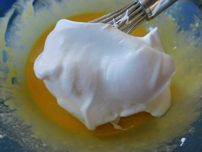 cách làm bông lan sốt trứng muối đơn giản mà ngon quên lối về