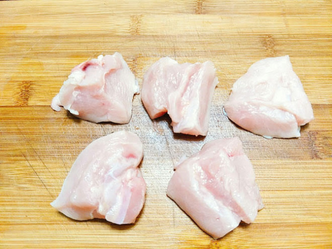cách làm ruốc thịt gà để dành ăn xôi, “cứu đói” những ngày bận rộn