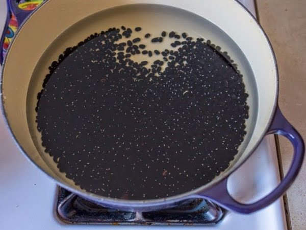 bí quyết nấu chè đỗ đen nhanh nhừ, hạt đậu không bị nát
