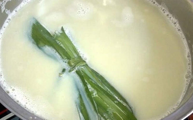 cách làm sữa đậu xanh lá dứa siêu thơm mát, giúp mịn da đẹp dáng suốt mùa hè