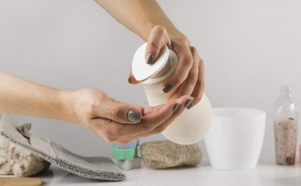 chuyên gia hướng dẫn cách tự làm nước rửa tay khô tại nhà