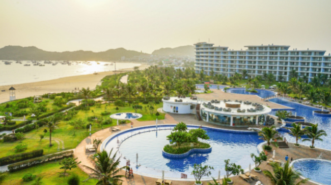 aurora villas & resort quy hoa hill, binh dinh tourism, marina house resort, pacify, suoi mo eco-tourism area, summer vacation spots in binh dinh