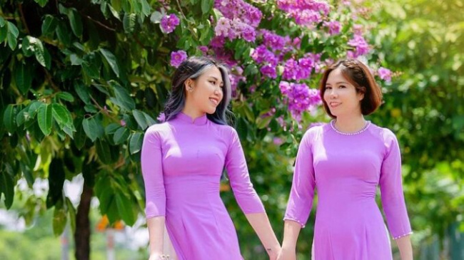 flower season, may travel, vietnam check-in, the flower seasons in may are beautiful and brilliant but also very simple and gentle 