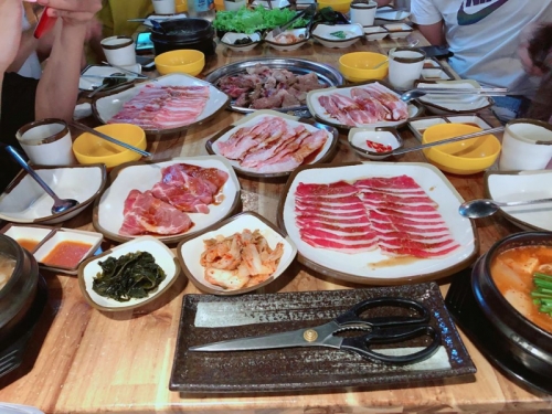 7 Địa điểm ăn buffet ngon nhất tại TP.Long Xuyên, An Giang