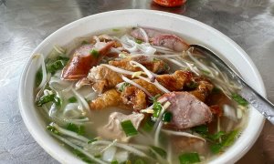 duck noodle soup, lang son, traveling hanoi, duck noodle soup – a delicious breakfast in hanoi