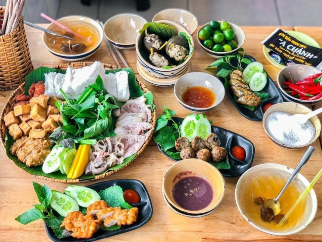 “Oanh tạc” bún đậu mắm tôm A Chảnh ngon nhất nhì Sài Gòn