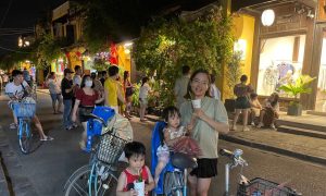 take your children across vietnam, trans-vietnam self-driving car, trans-vietnamese family, experience with two young children traveling through vietnam