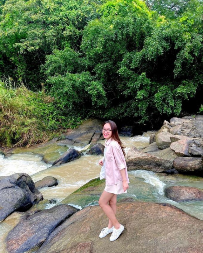 hot waterfall, mai waterfall, summer vacation, truc stream, check-in stream, waterfall near ho chi minh city