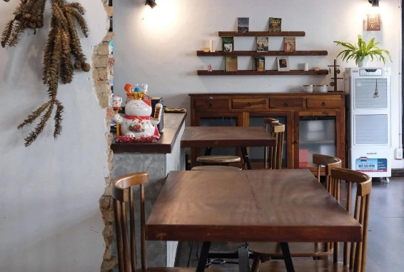 5 cafes for people who like to sit alone in HCMC