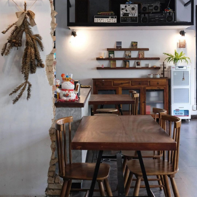 cafes ho chi minh, ho chi minh, 5 cafes for people who like to sit alone in hcmc