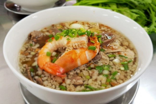 noodles, saigon restaurant, vietnamese cuisine, 8 versions of noodles from strange to familiar in saigon