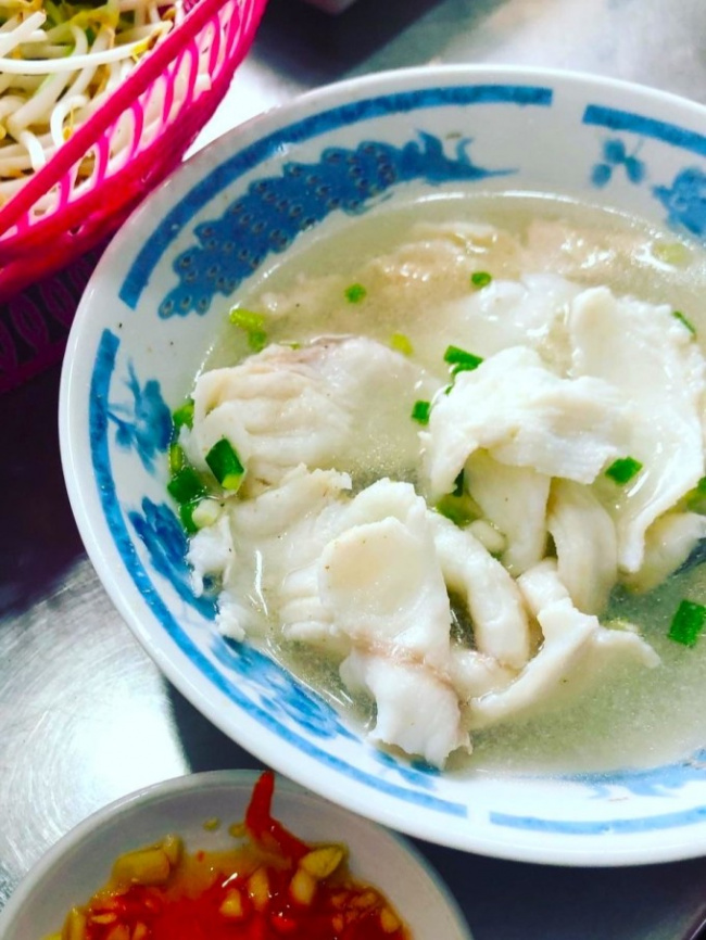 noodles, saigon restaurant, vietnamese cuisine, 8 versions of noodles from strange to familiar in saigon