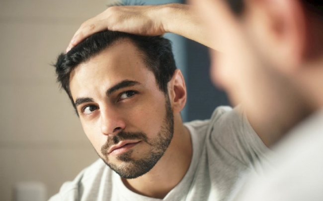 Hướng dẫn cắt tóc nam bằng kéo qua những bức ảnh chi tiết sẽ giúp bạn cải thiện kỹ năng của mình và tạo nên những kiểu tóc nam đẹp mắt. Đừng bỏ lỡ cơ hội để trở thành một thợ cắt tóc nam thông minh và tài ba.