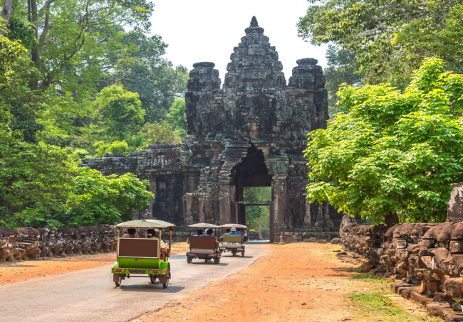 cambodia, ghé thăm angkor wat bằng tuk tuk – chia sẻ kinh nghiệm a-z