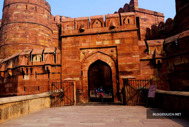10 địa điểm tham quan quanh Agra ngoài Taj Mahal dành cho mọi du khách Ấn Độ