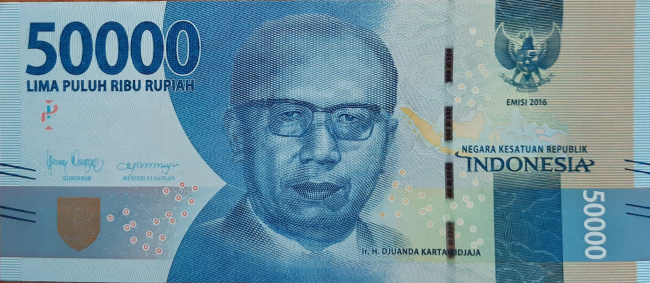 Tiền tệ Indonesia và những điều lưu ý khi sử dụng thẻ và đổi tiền Indonesia khi du lịch Bali