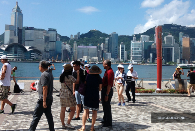 Du lịch Hong Kong tự túc ngày 4: Avenue of Stars- Mid Levels Escalator- Hong Kong Park- Lan Kwai Fong