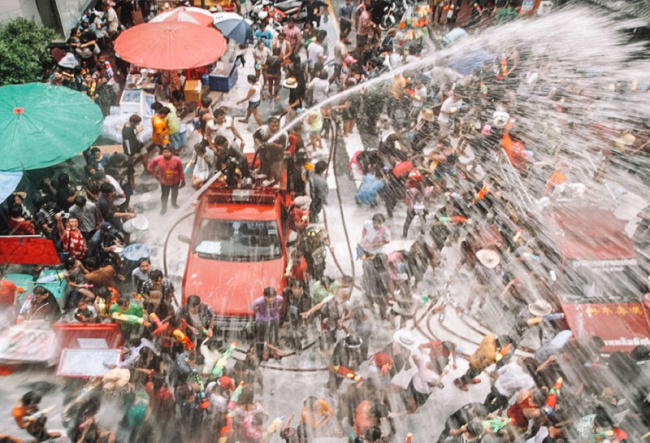 Songkran, tham gia lễ hội té nước Thái Lan và những điều cần lưu ý