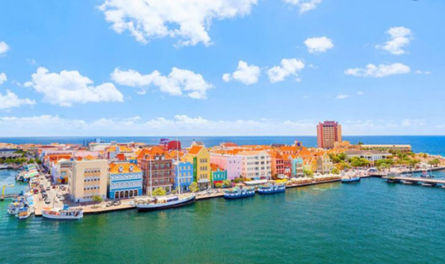 Nước Curacao và những điều thú vị mà bạn chưa từng nghe