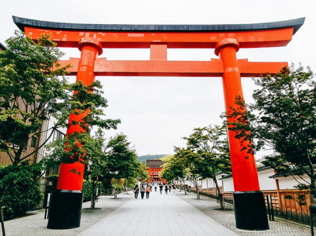 du lịch, địa điểm du lịch, cổng torii – cánh cổng đến vùng đất linh thiêng