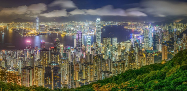 Đến Hồng Kông trải nghiệm những điều thú vị trên đỉnh núi The Peak thơ mộng