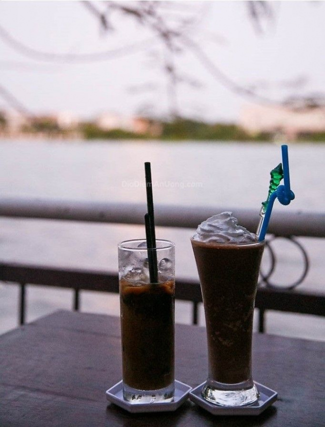 6 quán cafe chất ở sài gòn cho bạn trải nghiệm “vừa nằm vừa uống”