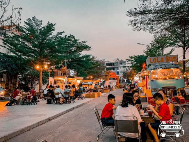 Mê mẩn với quán cafe kết hợp khu vui chơi Vietopia Sài Gòn