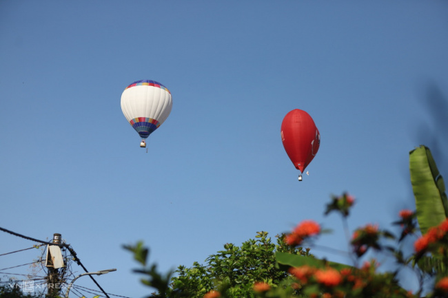 hot air balloon, hue festival 2014, traveler, hue ancient capital seen from hot air balloon