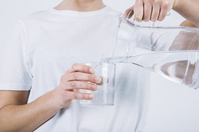 liệu pháp uống nước kiểu nhật có giúp bạn giảm cân an toàn?