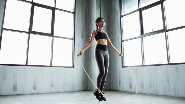 nhảy dây tốn bao nhiêu calorie? hiệu quả giảm cân của việc nhảy dây?