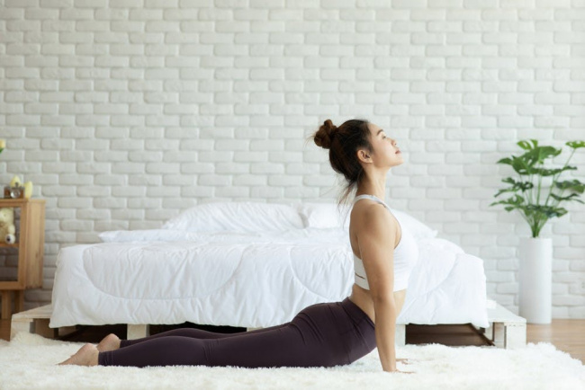5 bài tập yoga chữa chuột rút hiệu quả, đơn giản tại nhà