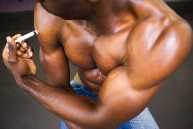 steroid – một hormone tăng trưởng cơ bắp