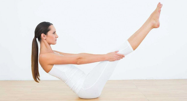 Cân bằng nội tiết tố: 4 bài tập yoga hiệu quả cho chuyện ấy