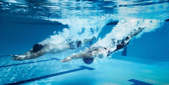 tại sao nhiều người cho rằng bơi lội là bài tập cardio tốt nhất?