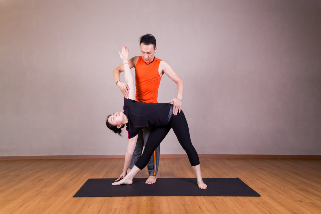 7 chấn thương khi tập yoga bạn cần hết sức lưu ý