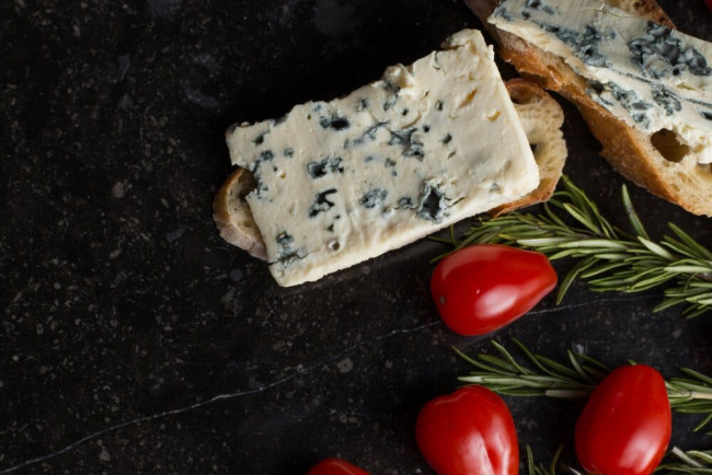 blue cheese có khó ăn như bạn nghĩ không?