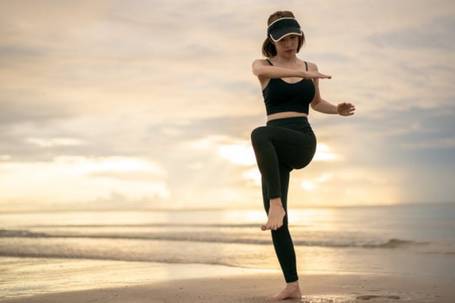 aerobic là gì? nên tập aerobic hay yoga?