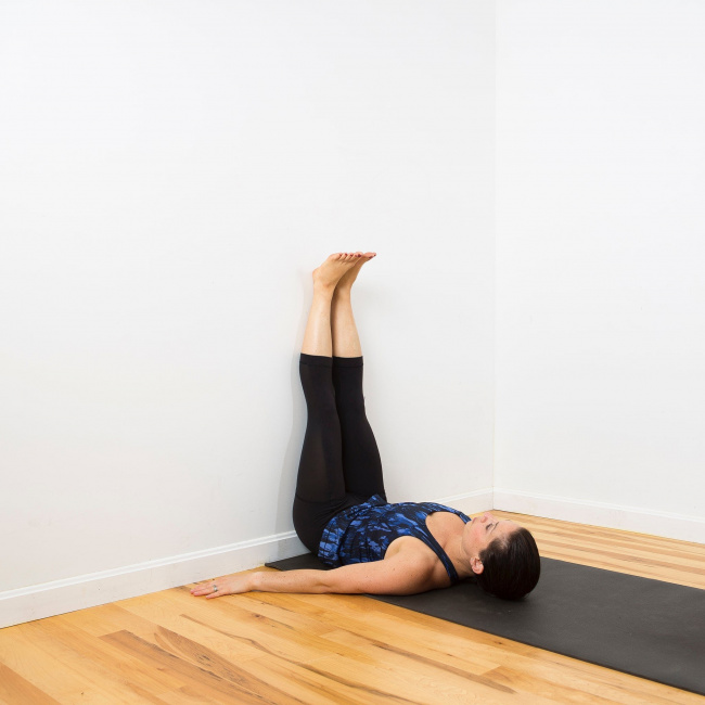 4 bài tập yoga chữa bệnh phụ khoa màu nhiệm cho nàng