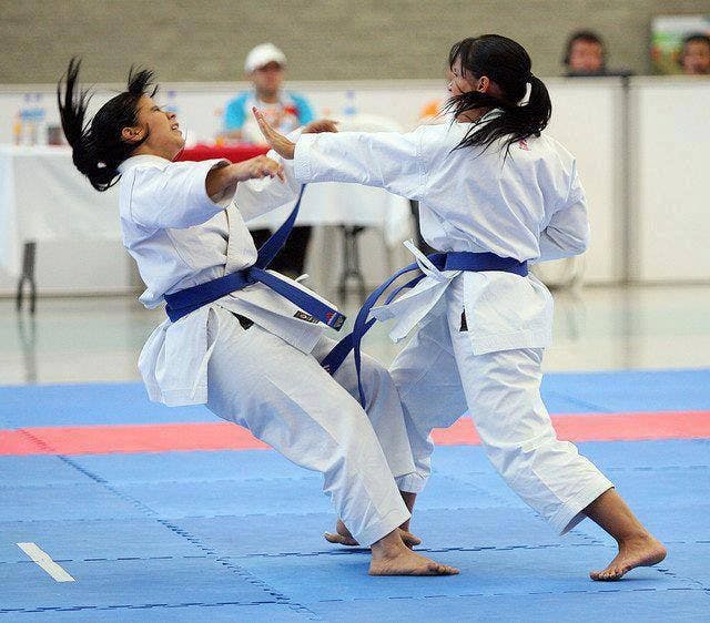 bài quyền karate: chìa khóa tối đa mọi đòn đánh