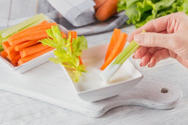 21 cách dễ dàng để giảm cân bằng sữa chua