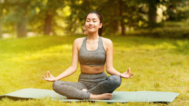 bài tập yoga cho não: liều thuốc thần kỳ cho hệ thần kinh