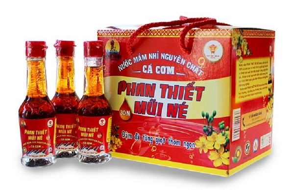 15 món ăn đặc sản miền trung làm quà đậm chất truyền thống